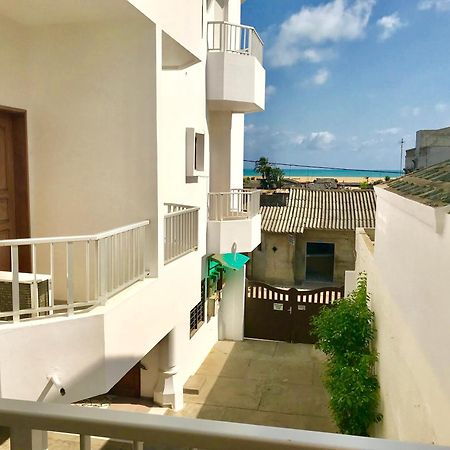 Dodoo Lodge Cotonou Extérieur photo