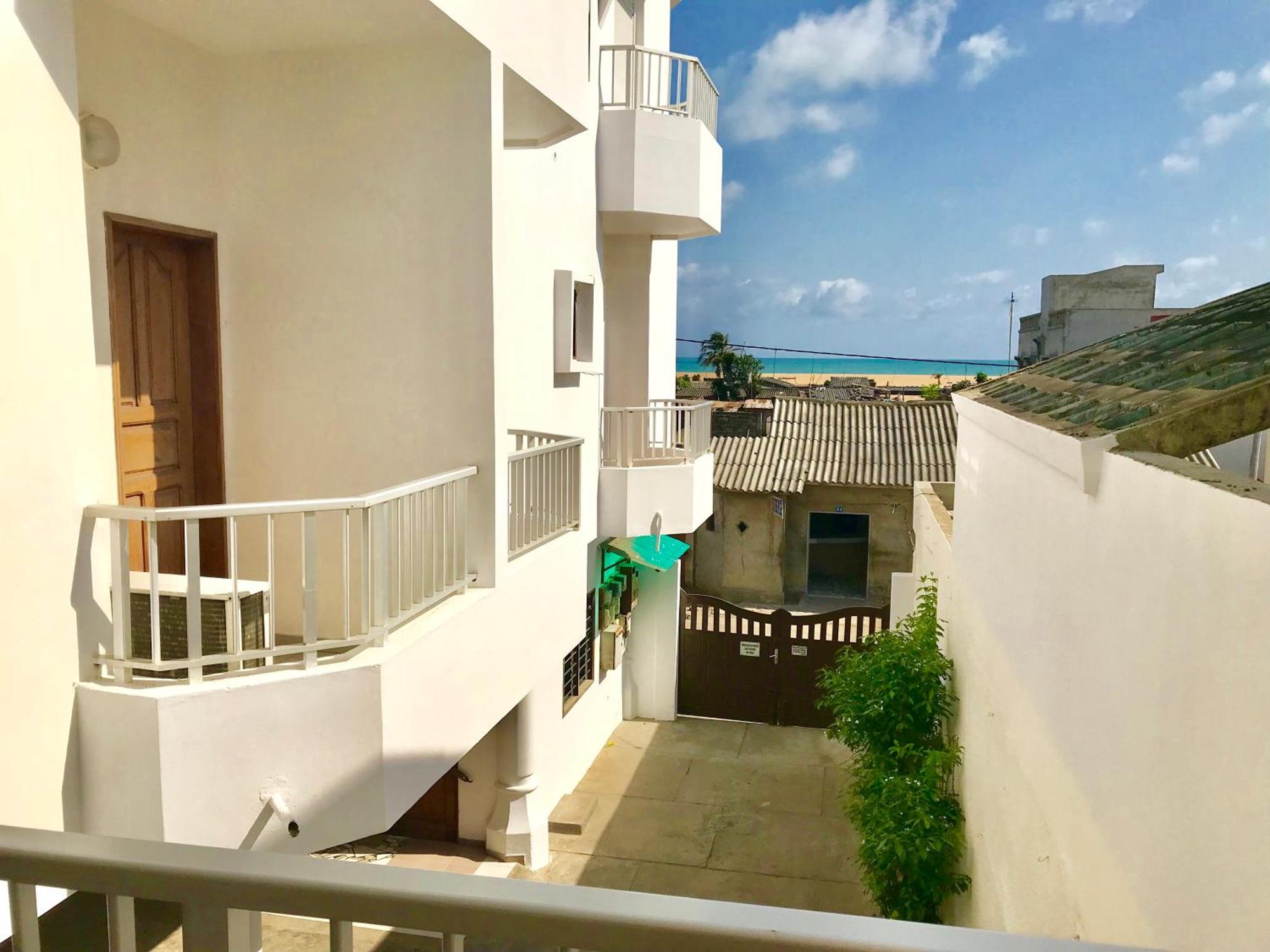 Dodoo Lodge Cotonou Extérieur photo