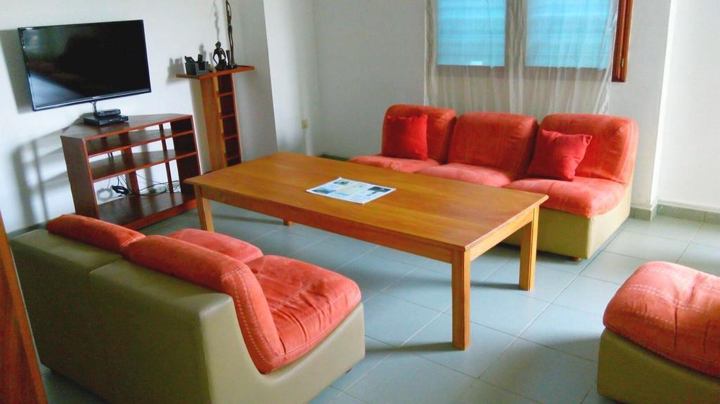 Dodoo Lodge Cotonou Extérieur photo