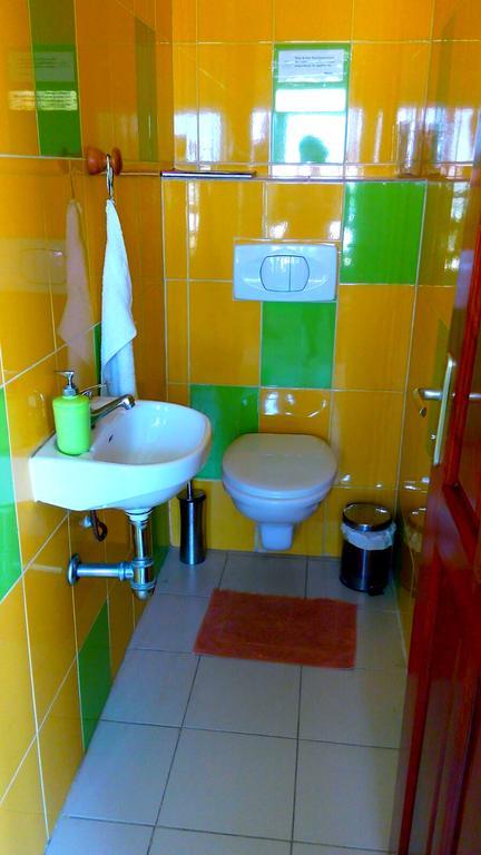 Dodoo Lodge Cotonou Extérieur photo