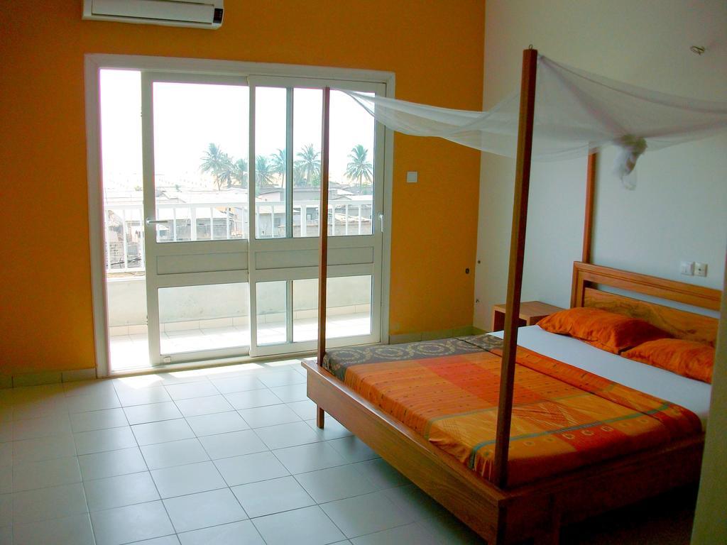 Dodoo Lodge Cotonou Extérieur photo