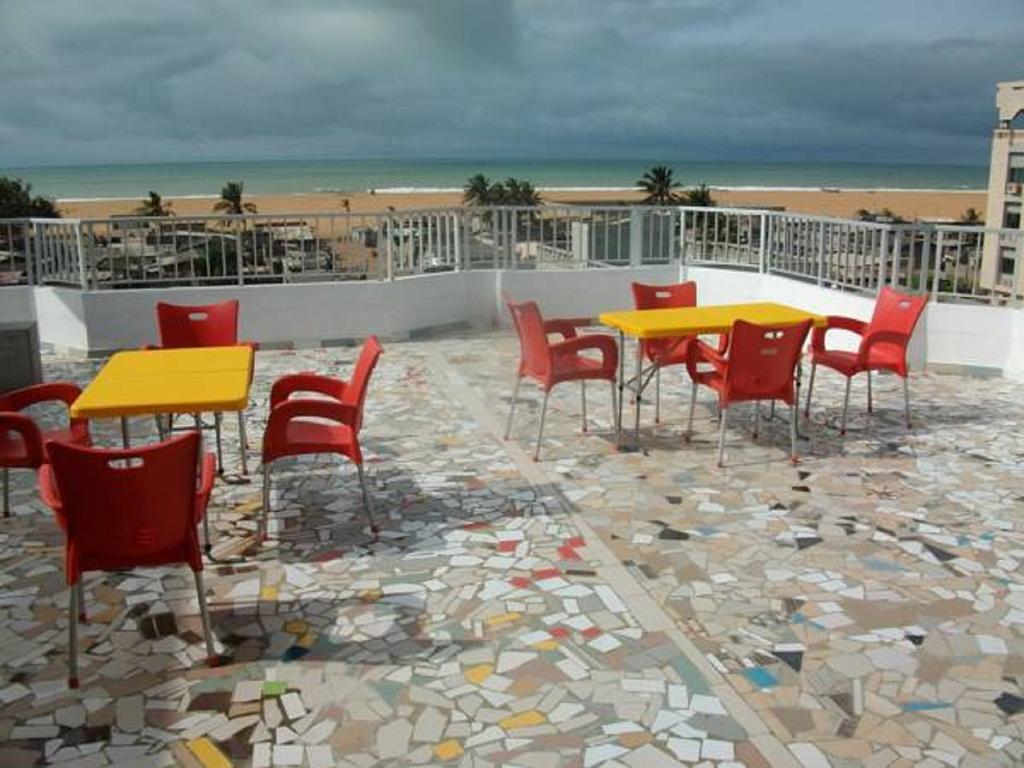 Dodoo Lodge Cotonou Extérieur photo
