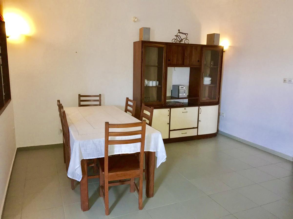 Dodoo Lodge Cotonou Extérieur photo