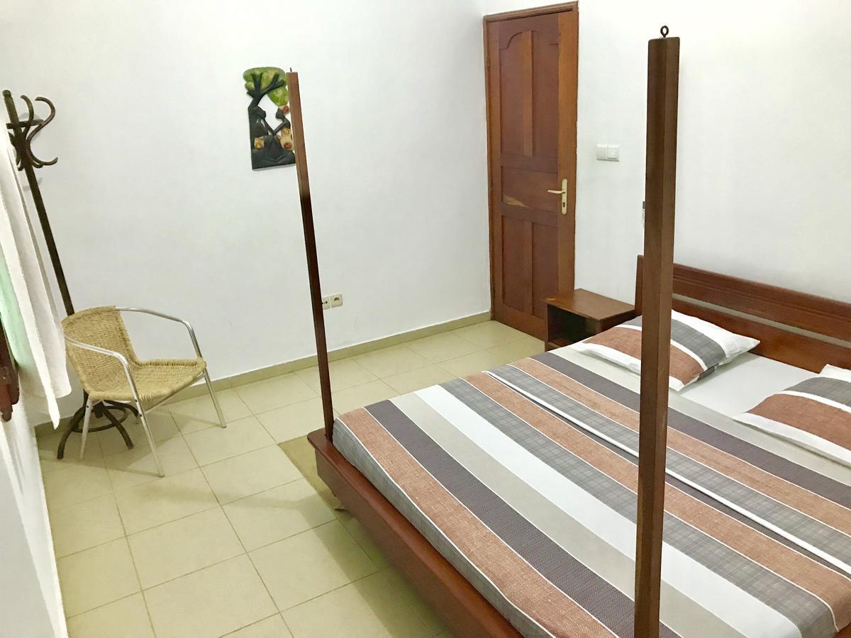 Dodoo Lodge Cotonou Extérieur photo